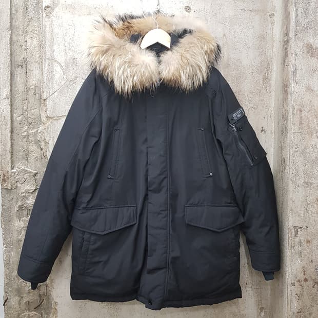 게스 봄버 패딩 XL사이즈 