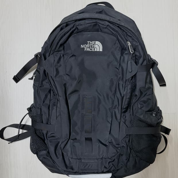 노스페이스 핫샷 백팩 블랙