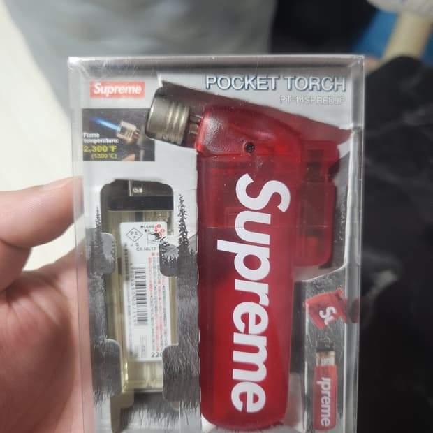 슈프림 소토 토치 레드