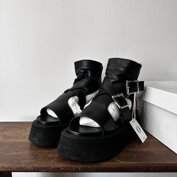 Rare Dual Buckle Platform Sandal