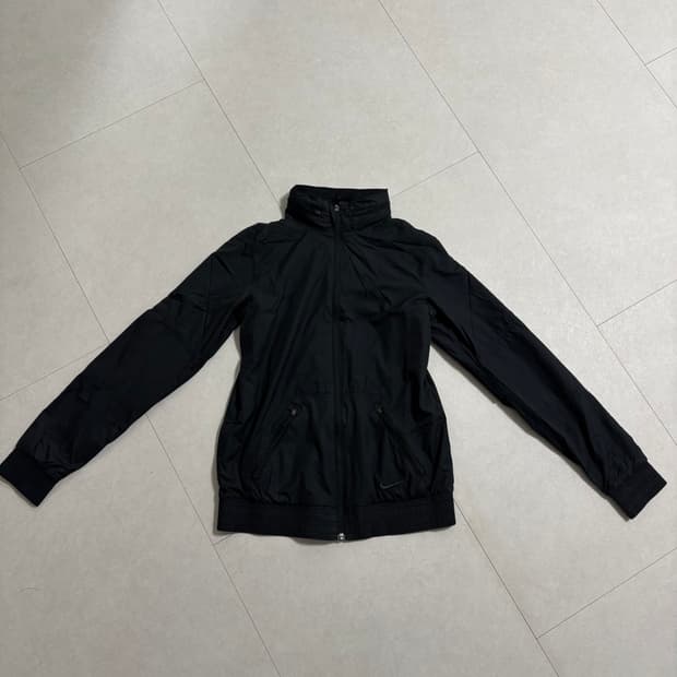 나이키 블랙 드라이핏 히든후드 바람막이 WOMANS S