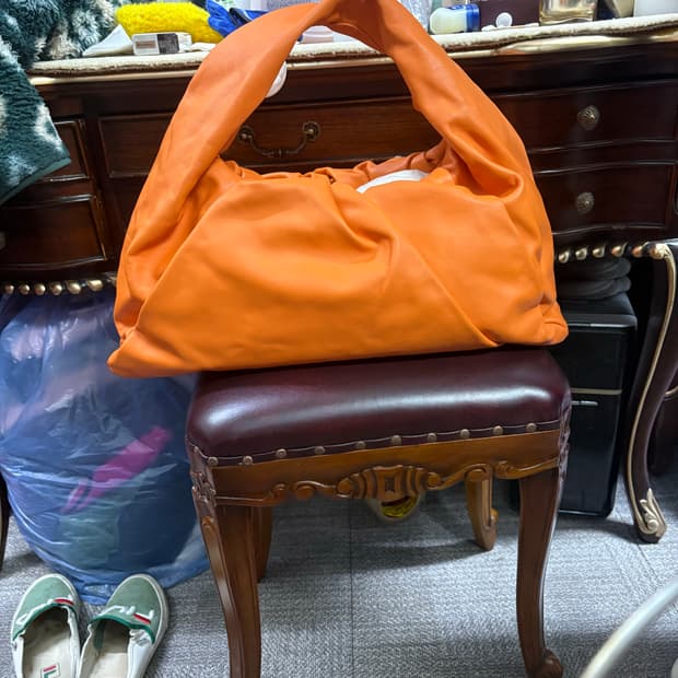 보테가베네타 셔링 호보백 라지