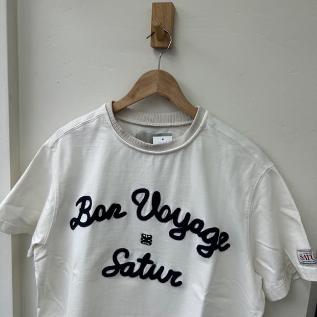 14594 - 세터 레터링 반팔 티셔츠