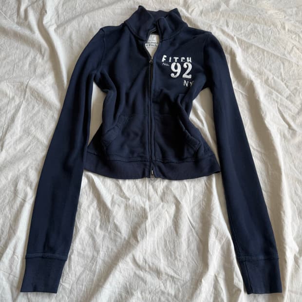 네이비 아베크롬비 y2k 2000’s 세미크롭 딱붙 투웨이집업