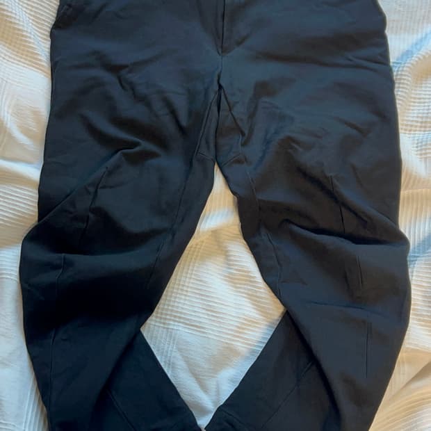 꼼데가르송 블랙 팬츠