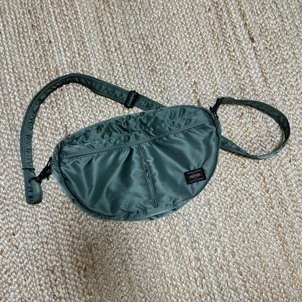요시다 포터 탱커 반달백 하프문 숄더백
