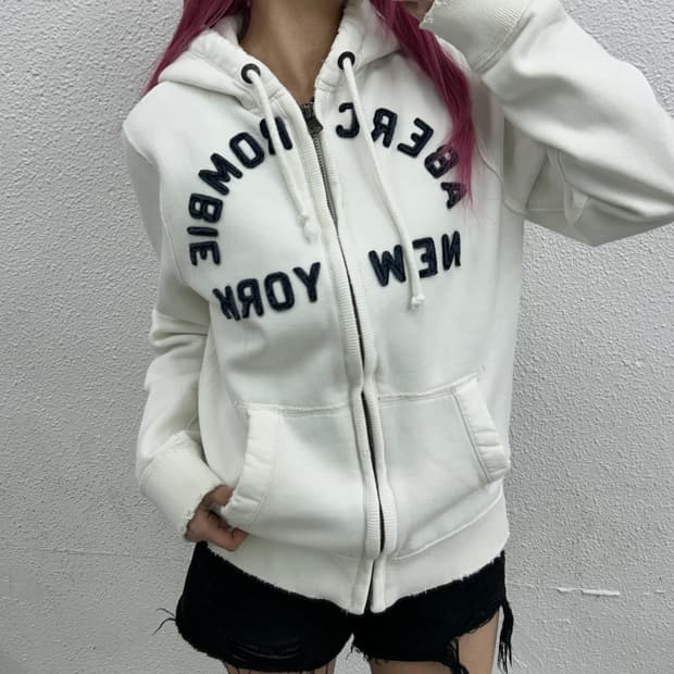 아베크롬비 센터로고 화이트 후드집업 M