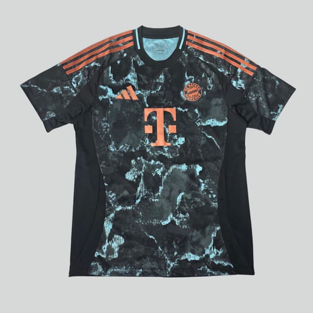 [XL]아디다스 24-25 바이에른 뮌헨 어웨이 유니폼