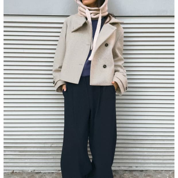 자라 하이넥 숏코트