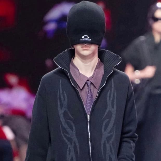 발렌시아가 마스크 비니 