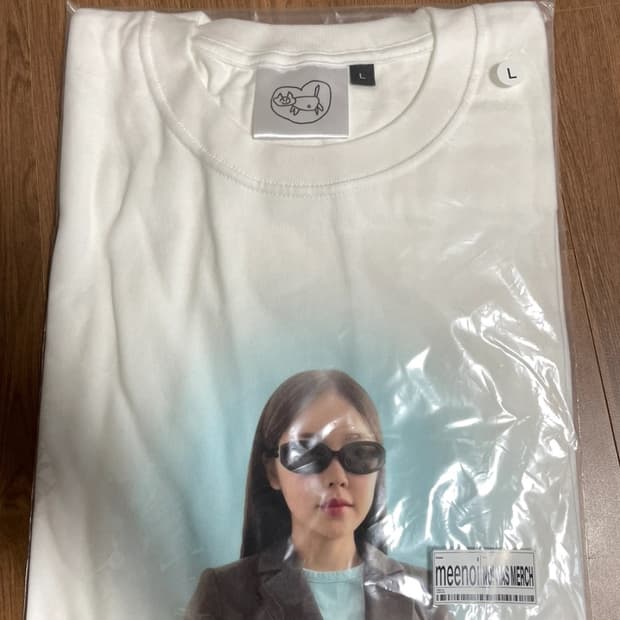 미노이 티셔츠