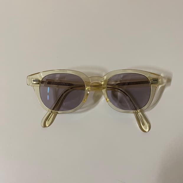 언커먼아이웨어 로저 샴페인