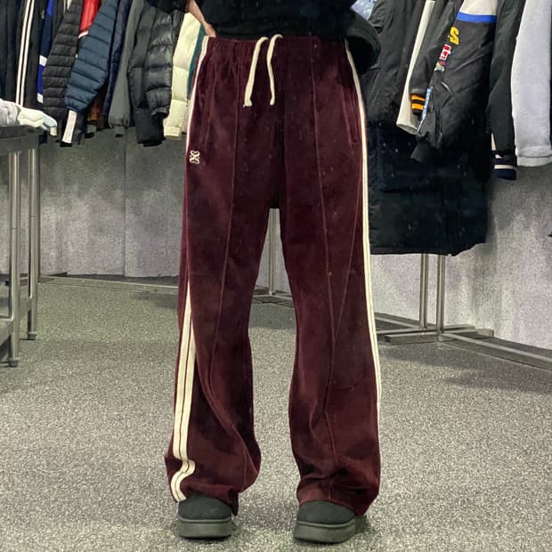 세터 스몰로고 벨루어 버건디 트랙 팬츠 B3830