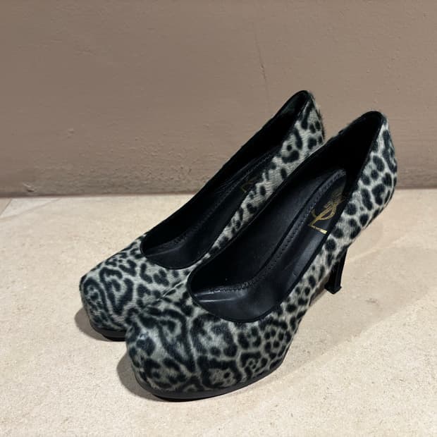 Yves Saint Laurent Leopard heels