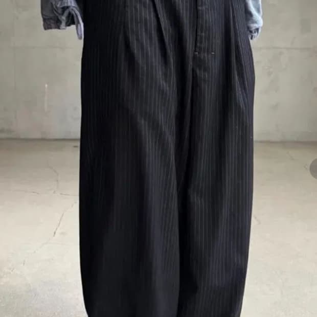 (3) 폴리테루 핀 스트라이프 트라우저