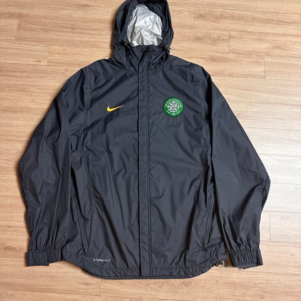 나이키 셀틱 스톰핏 바람막이(M/95