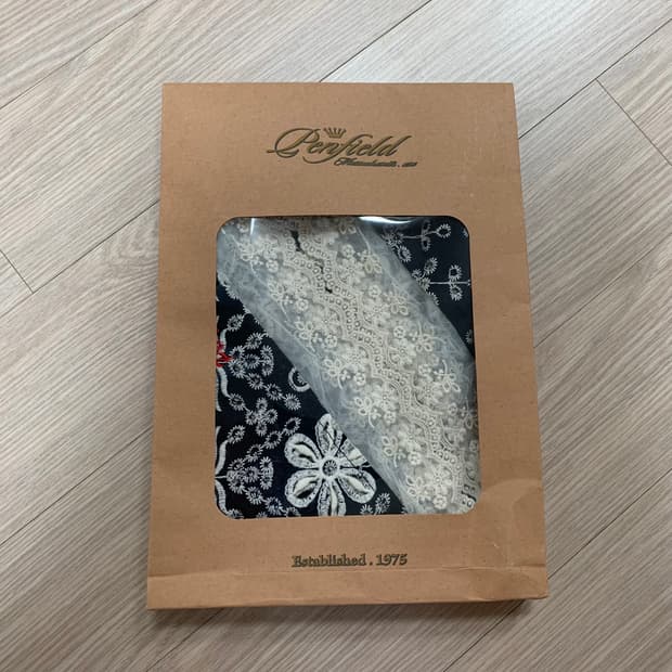 펜필드 플라워 롱 스카프 네이비 새상품 박스패키징