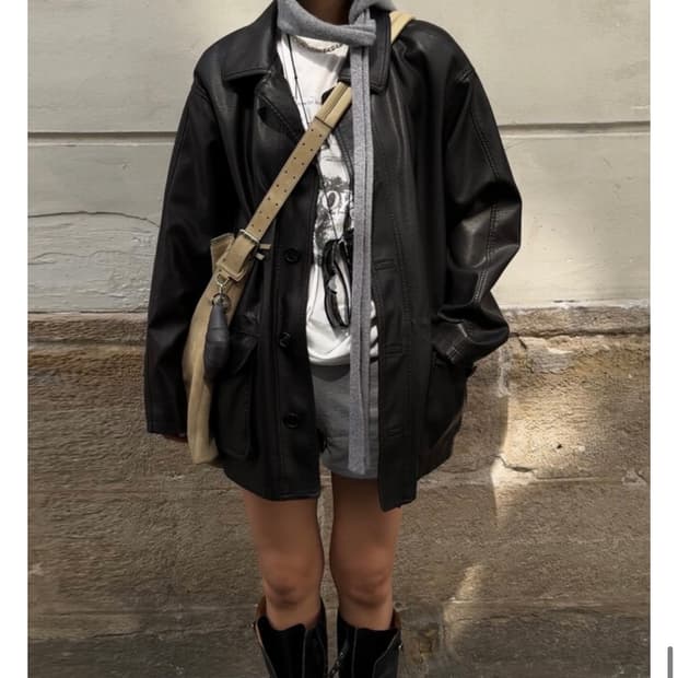 새상품 라룸 다크레더야상 누빔