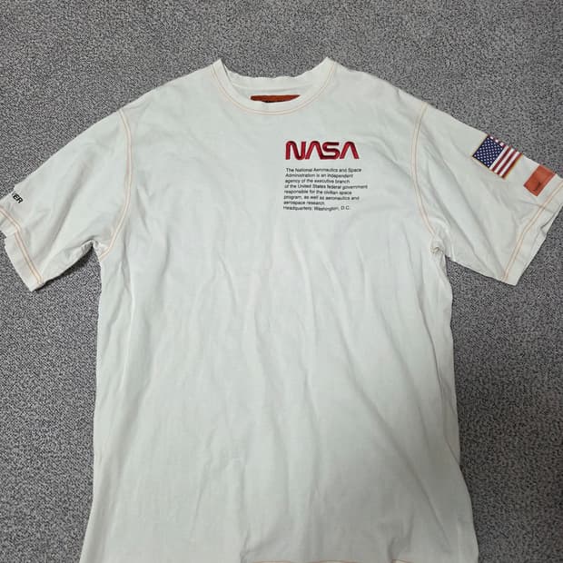 헤론프레스톤 나사 반팔티 L사이즈