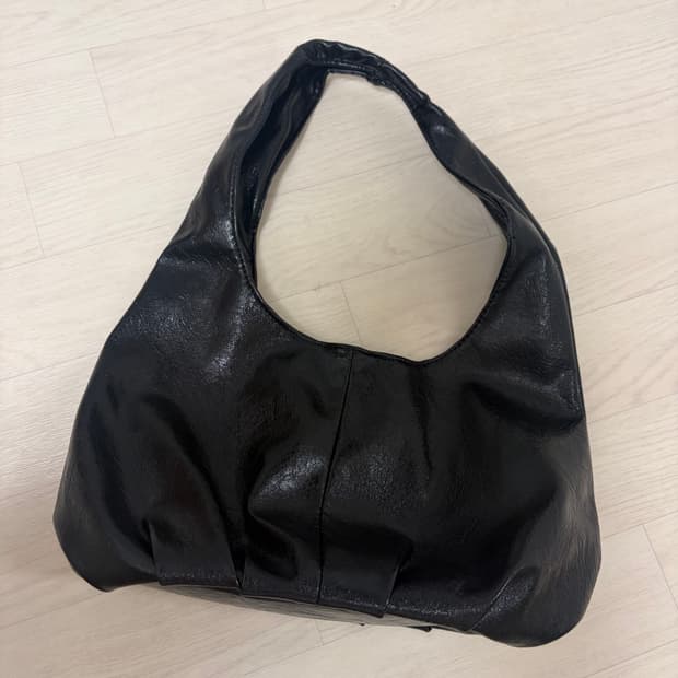 검정 숄더백 가방