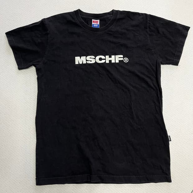 미스치프 반팔 티셔츠