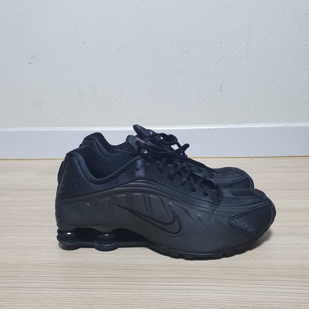 나이키 샥즈 R4 블랙 운동화 270