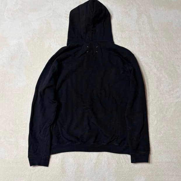 마르지엘라 리버스 로고 후드티