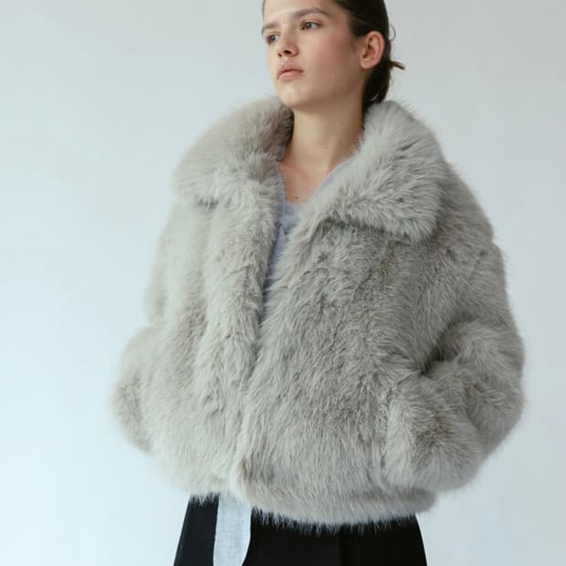 루에브르 퍼자켓 (faux fur short jacket)