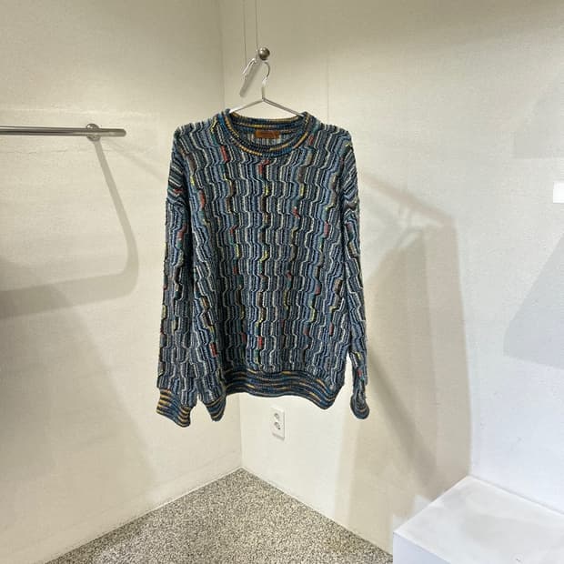 미쏘니 패턴 니트