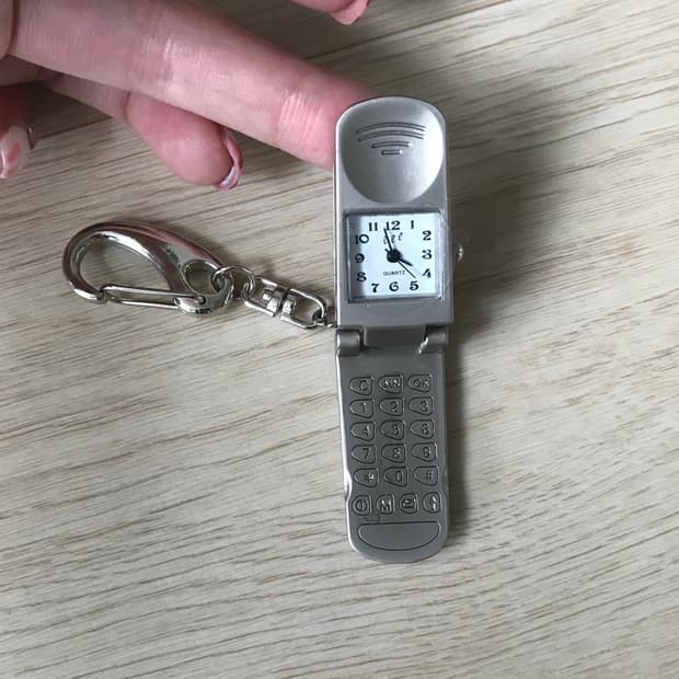 eeespace 휴대폰 키링 시계