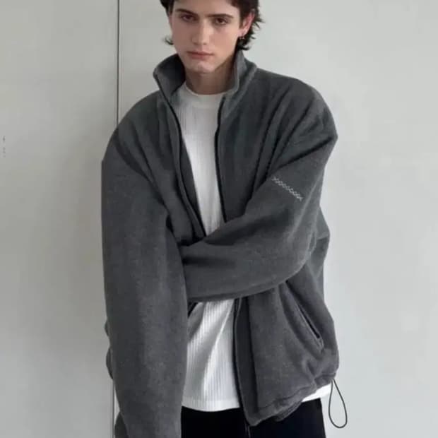 구매)준느 j46 후리스 m사이즈 구매원합니다가격 원하시는만큼 맞춰드림