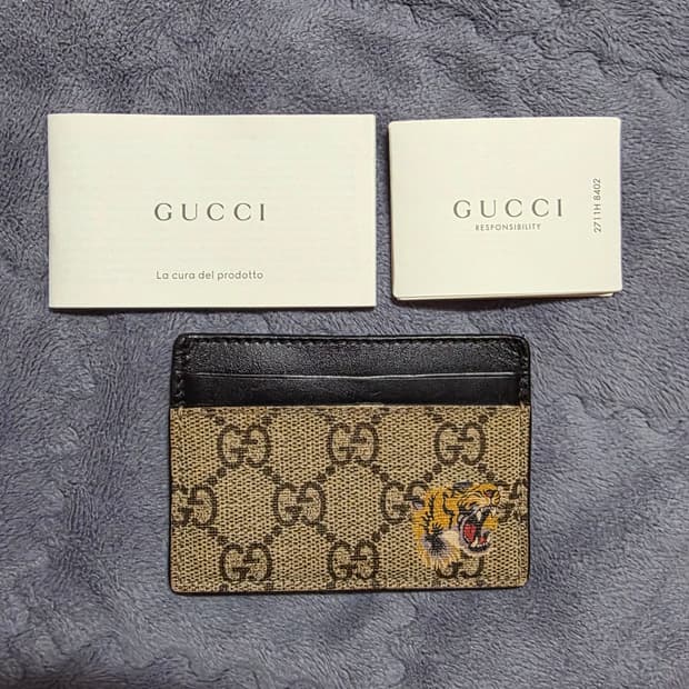 (정품) 구찌 타이거 프린트 GG 수프림 카드지갑/남녀공용/개인/팝니다.