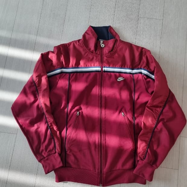 나이키 복고풍 져지