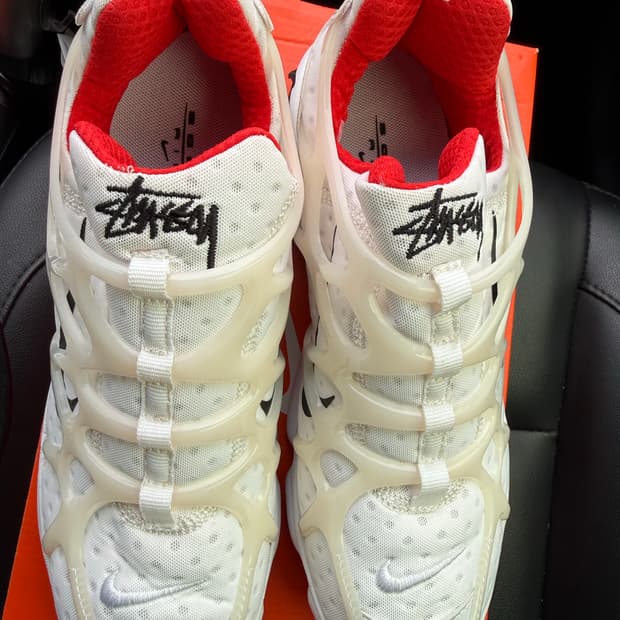 나이키x스투시 콜라보 에어 줌 스피리돈 250