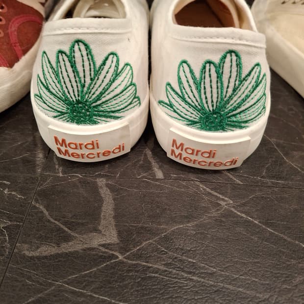 (마지막특가) 마르디 메크르디 스니커즈 새상품 240