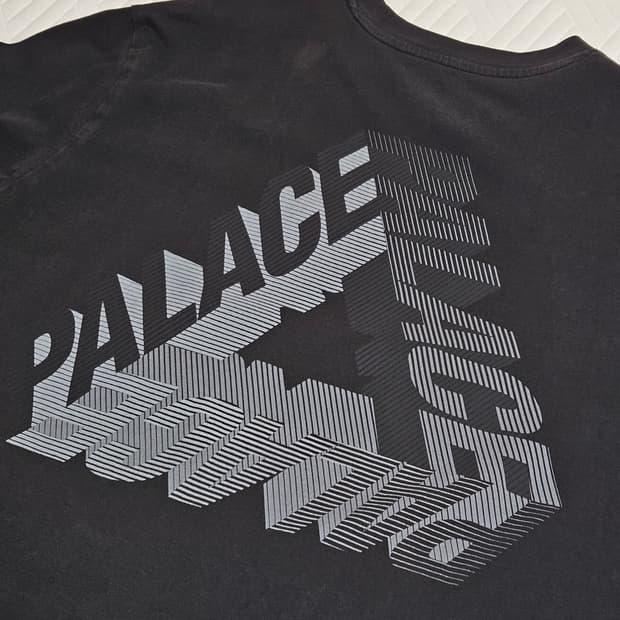 팔라스 P 3D 티셔츠 Palace