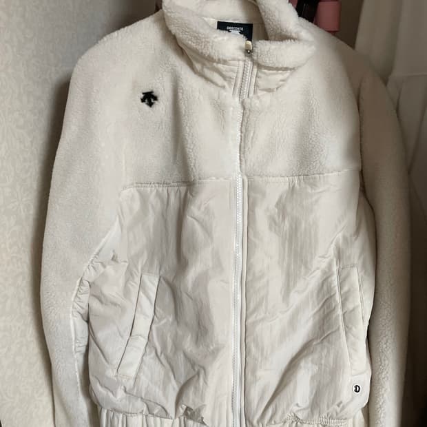 데상트 양털 후리스 자켓