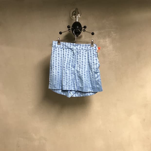 오프화이트 반바지 블루 새상품 38(W)