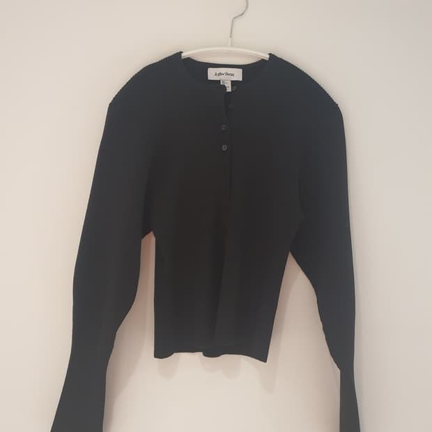 앤아더스토리즈 가디건 (블랙)