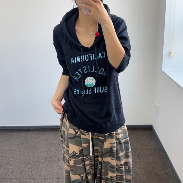 Hollister 폴리스터 스펠아웃 로고 네이비 후드티