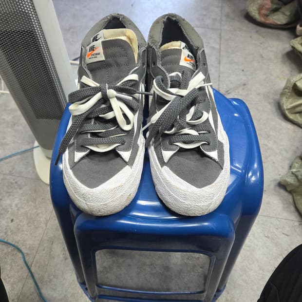 나이키  로우  블레이져  그레이