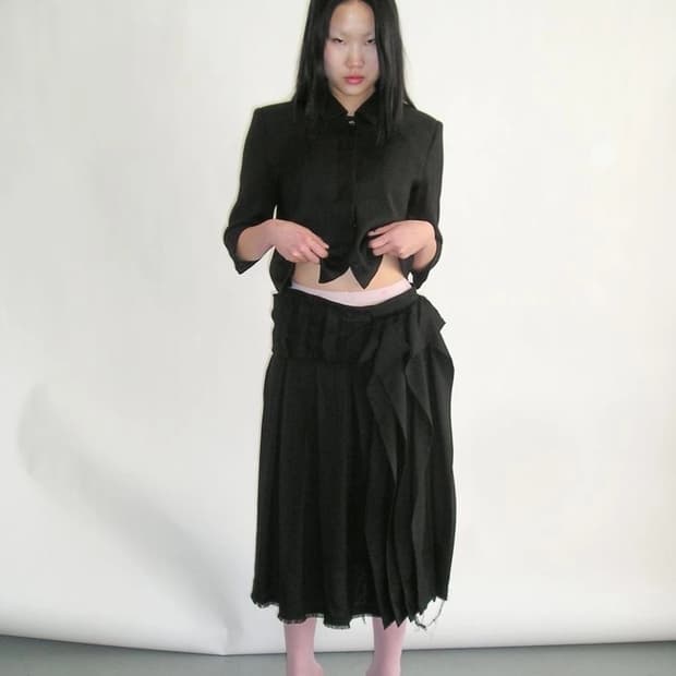 구함) eonts 2025 Offbeat pleats 블랙 2사이즈