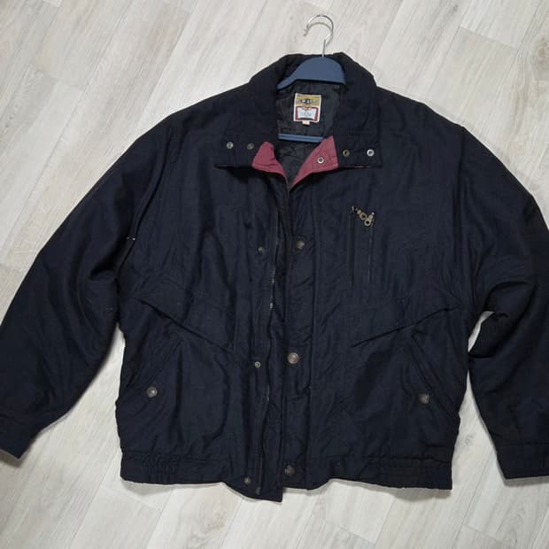 New Army 남성 검정 점퍼