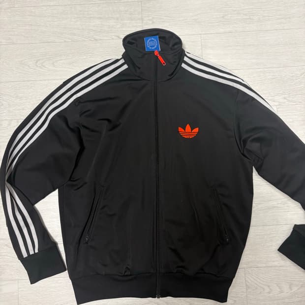 아디다스 레드 구파이어버드 져지