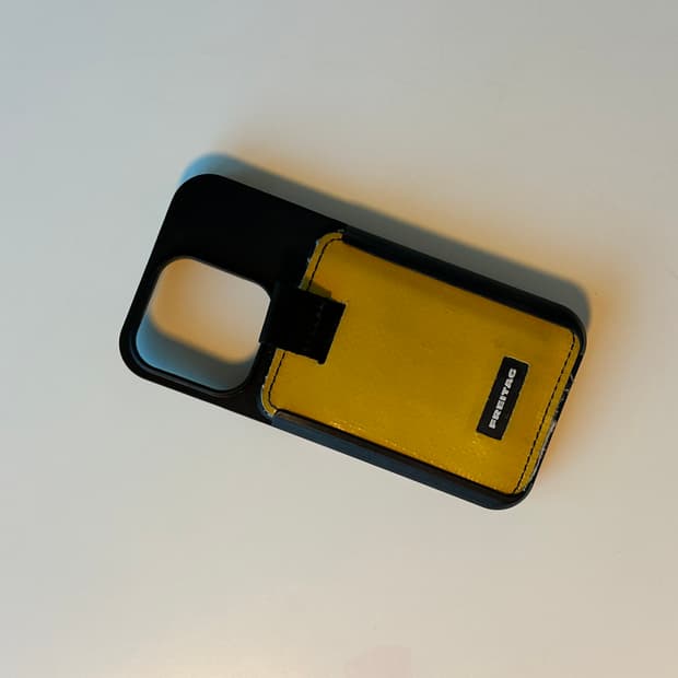 프라이탁 14PRO 아이폰 케이스