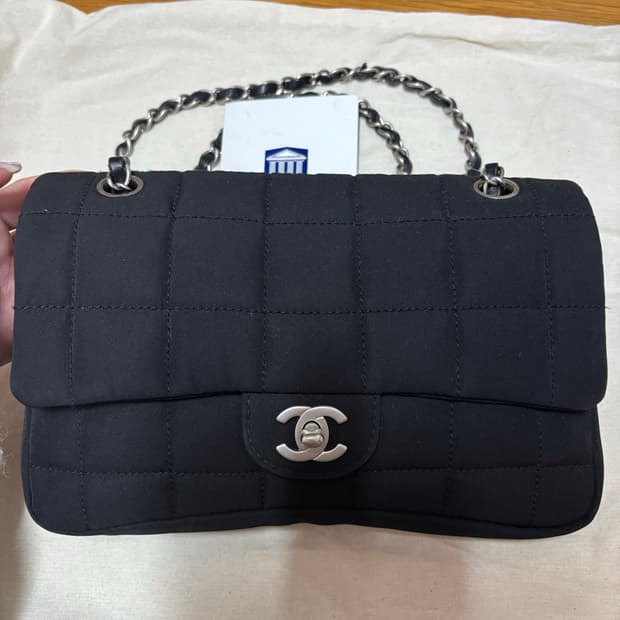 샤넬 패딩백
