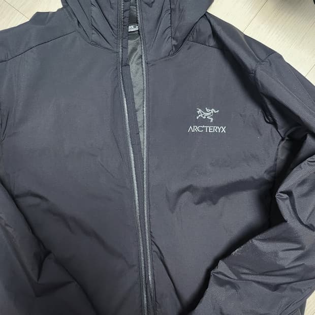 아크테릭스 아톰lt 블랙 XL