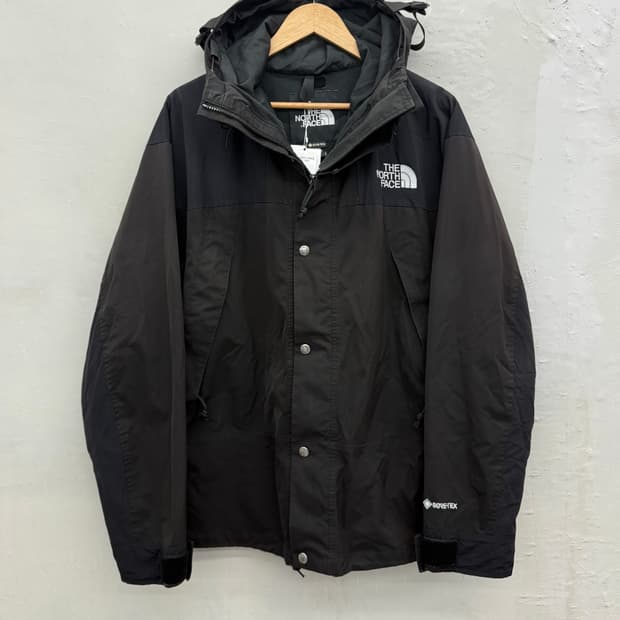노스페이스 GORE-TEX 마운틴 자켓 블랙