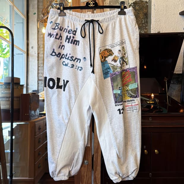 리빙톤 르아 레비스 그래피티 스웻팬츠