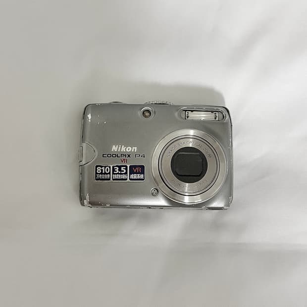 니콘 쿨픽스 p4